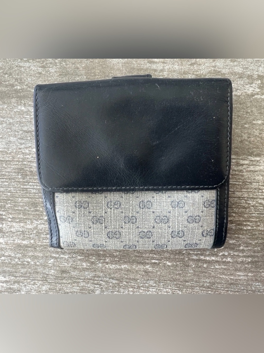 Gucci Navy and Beige Canvas Wallet with Gold GG Snap - Picture 6 of 10